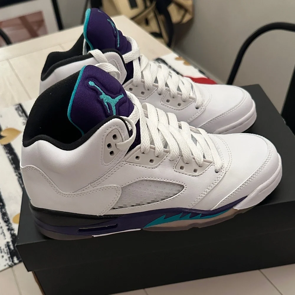 Jordan Retro 5 Grape Brand New Size 4.5Y/6W